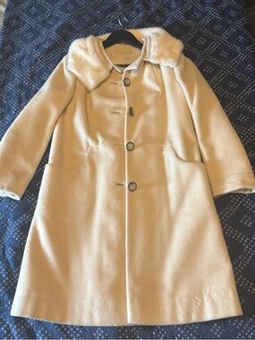 Vintage Cream Coat with Fur Collar - approx. women’s S